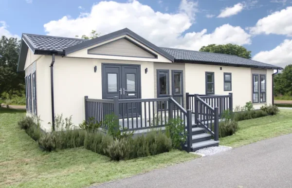 Fairview Park Luxury Lodges (Evesham) - located in the heart of England, on the edge of the Cotswolds